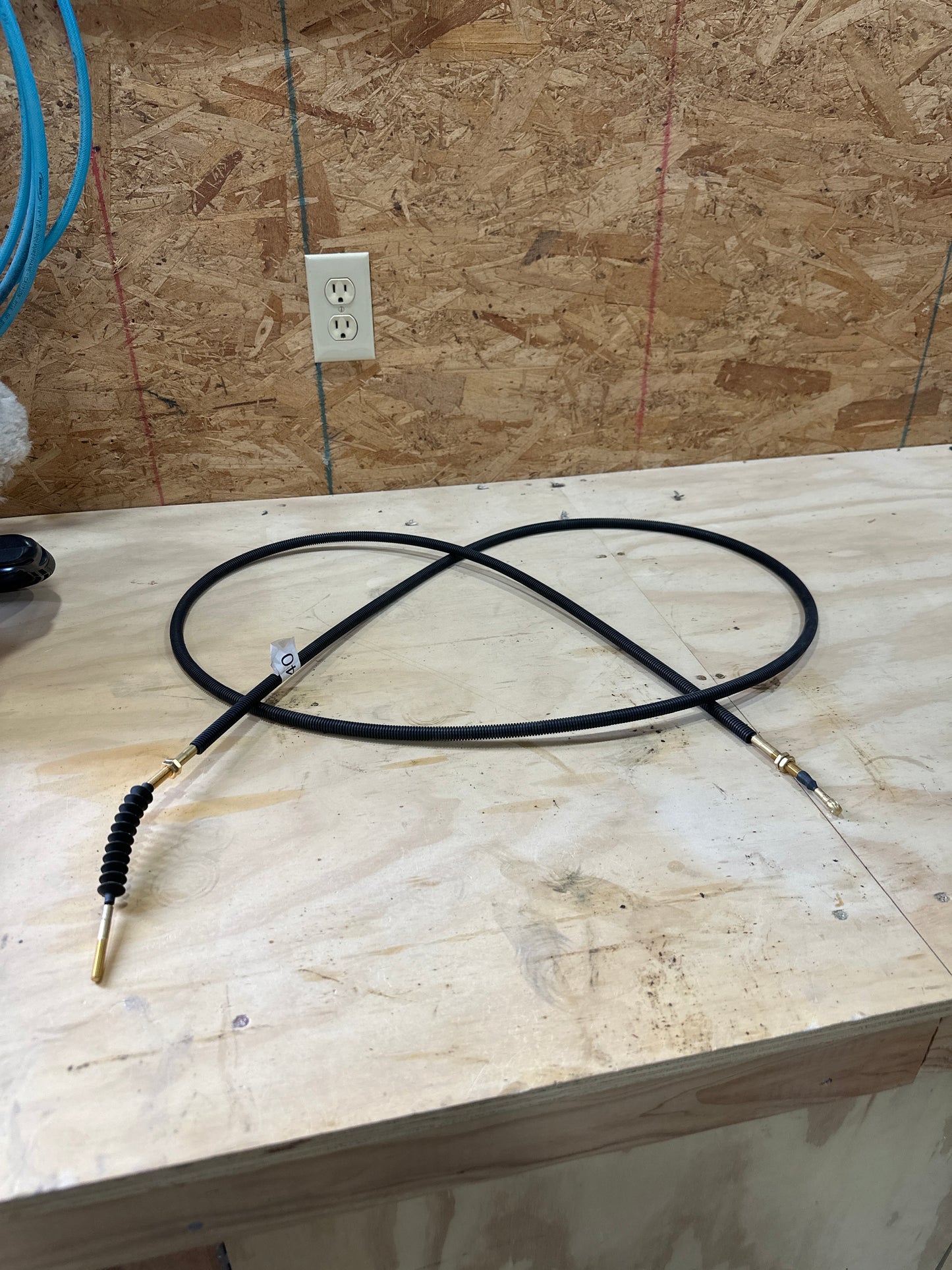 Holder C992 Throttle Cable